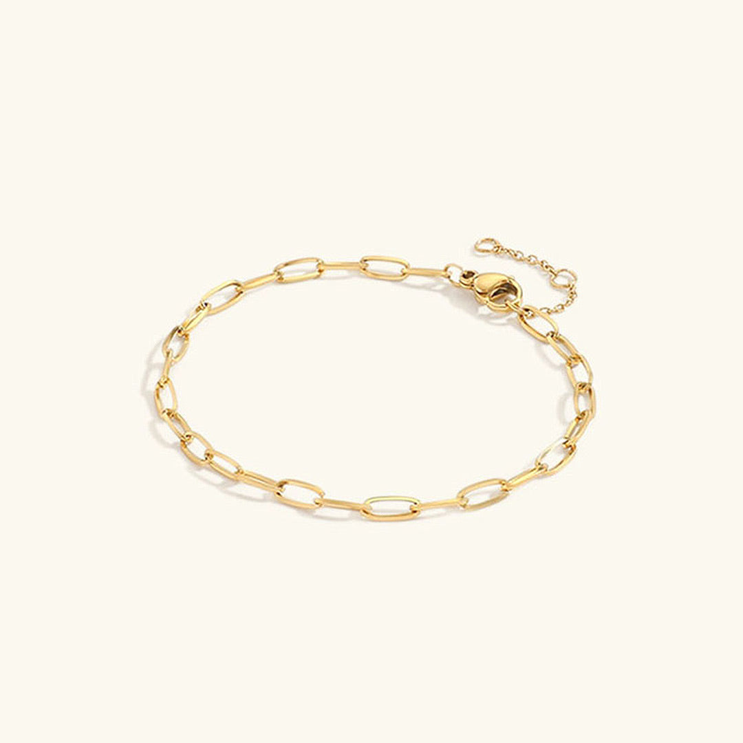 Maybelle Gold Paperclip Chain Rannekoru