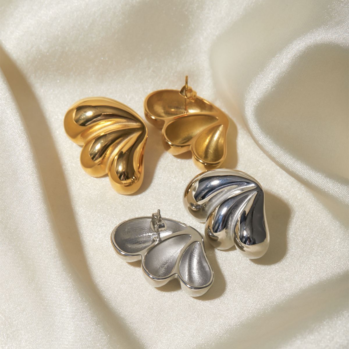 Liesel Gold Butterfly -korvakorut