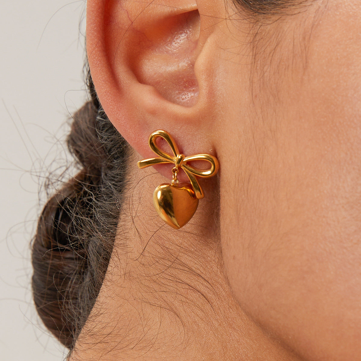 Rowanne French Knot kultaiset korvakorut