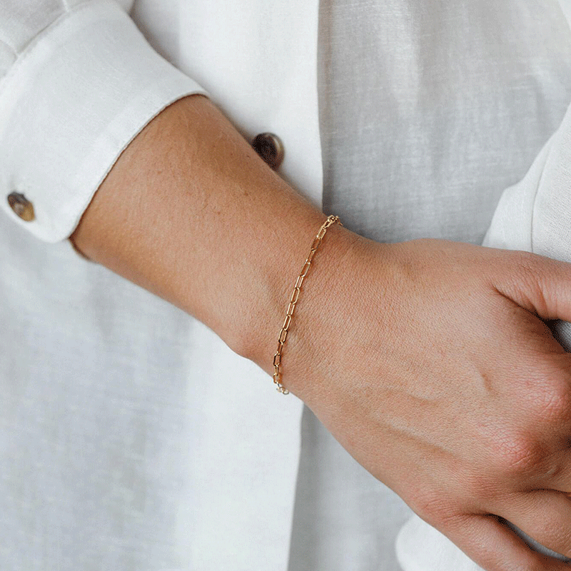 Maybelle Gold Paperclip Chain Rannekoru