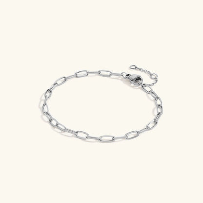 Maybelle Gold Paperclip Chain Rannekoru